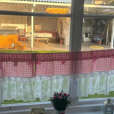 Pod Starym Debem Ostroleka (Grojec)