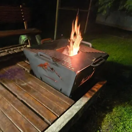 Pod Starym Debem Ostroleka (Grojec)